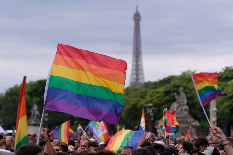 francia reconoce a hombre gay como refugiado